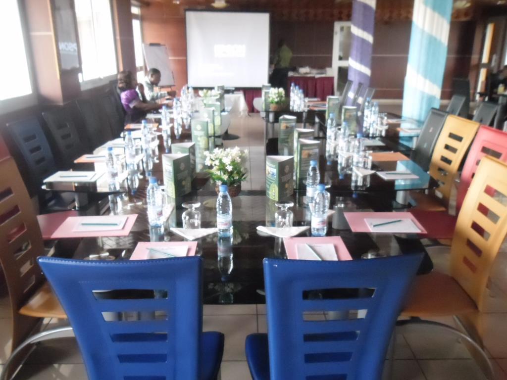Afrique Hotel Douala Airport Exterior photo