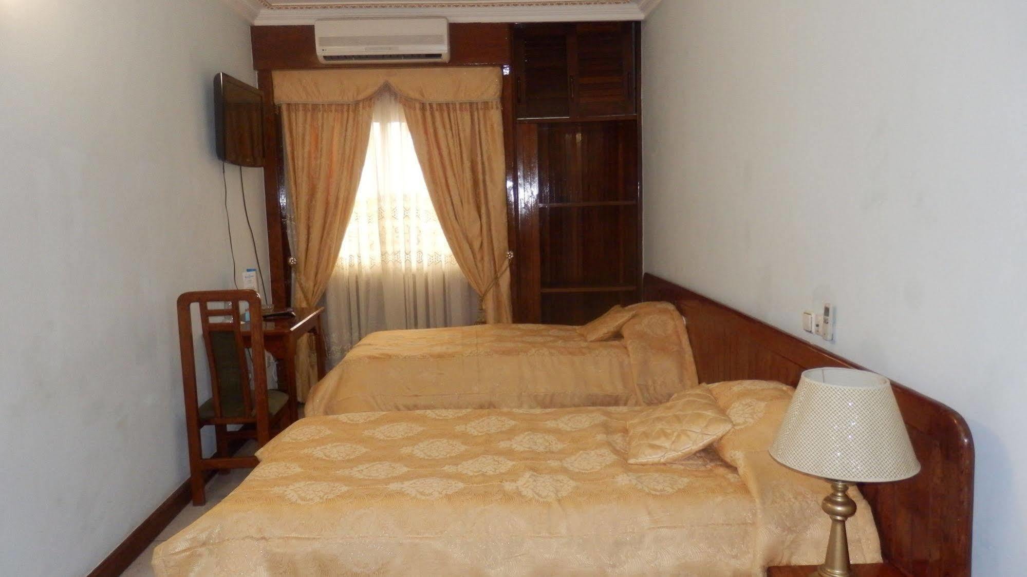 Afrique Hotel Douala Airport Exterior photo